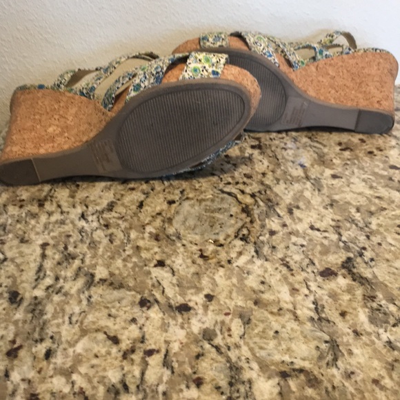 Steven Madden Sandals - Picture 4 of 4